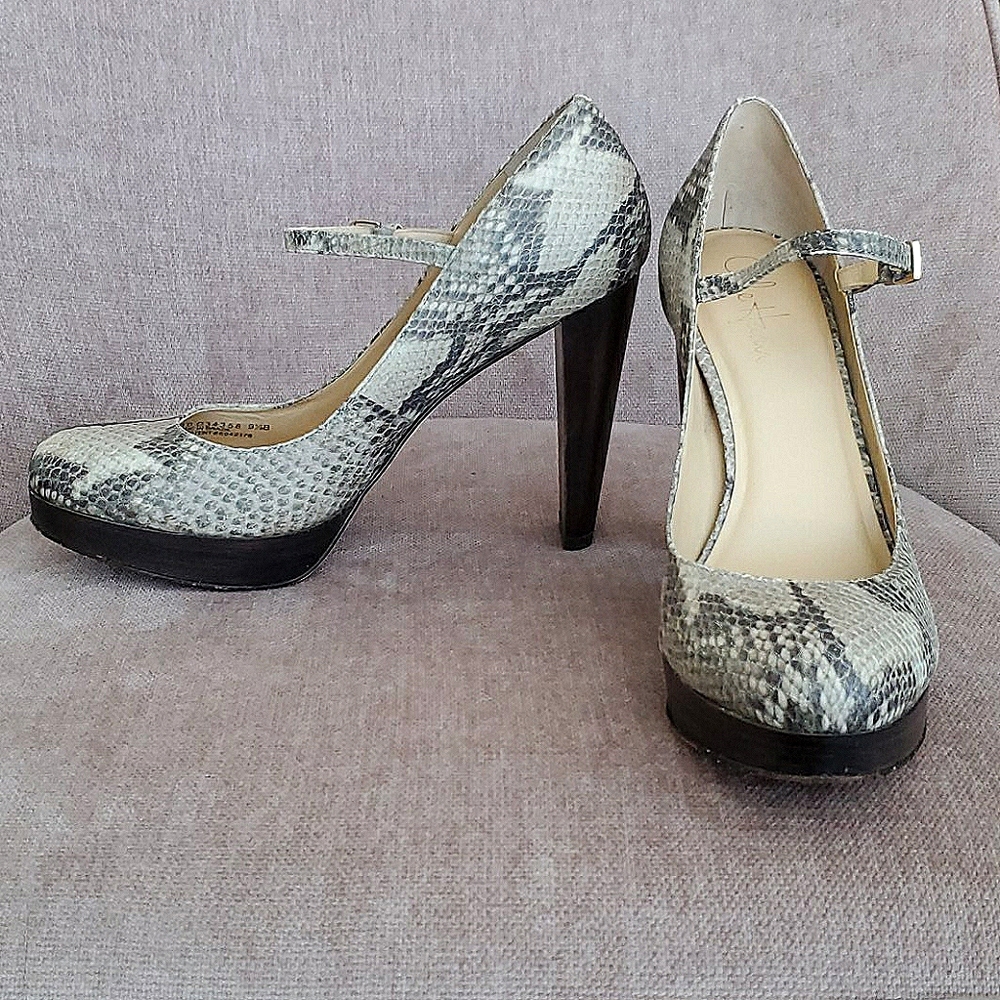 Cole Haan Maryjane pumps